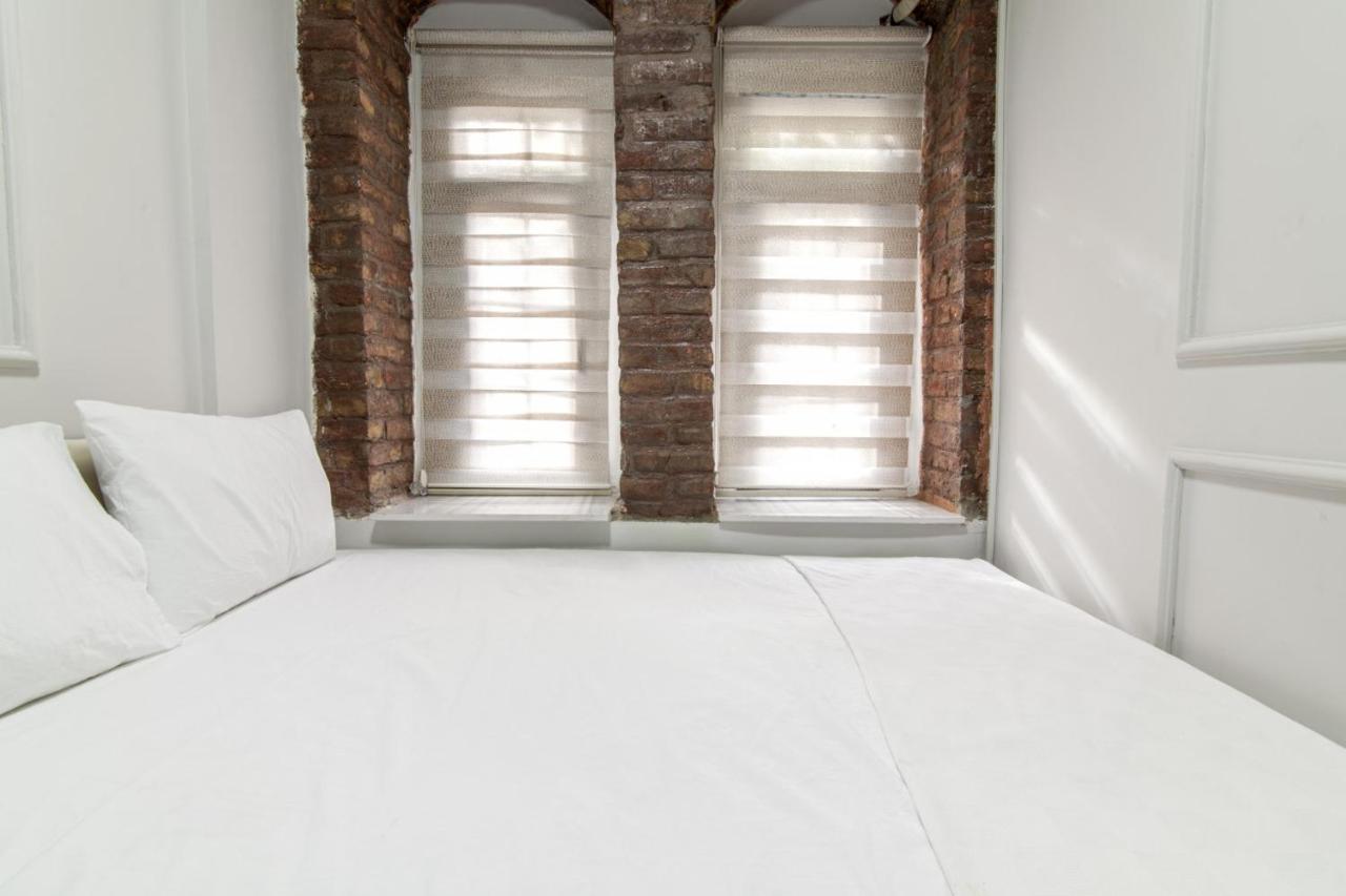 Modern Flat In The Heart Of Beyoglu Leilighet Istanbul Eksteriør bilde